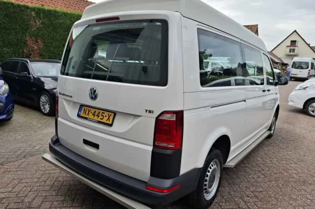 Volkswagen Transporter (2017) thumbnail 6