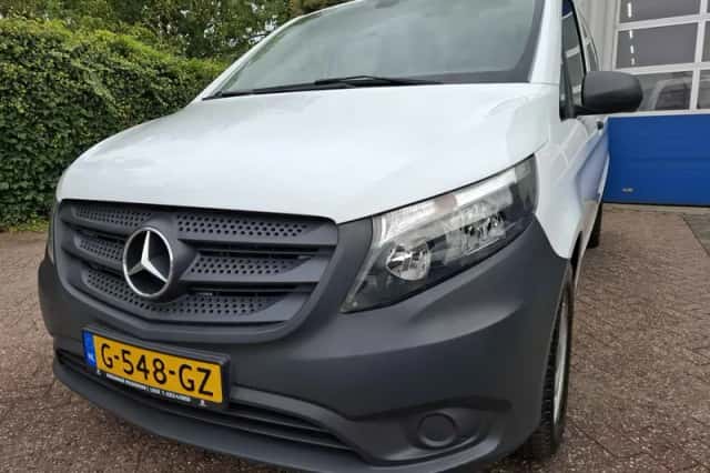 Mercedes-Benz Vito (2019) thumbnail 2