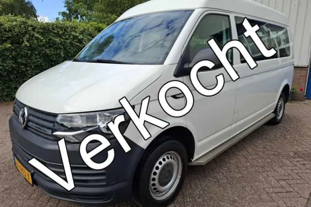 Volkswagen Transporter (2017) thumbnail 1