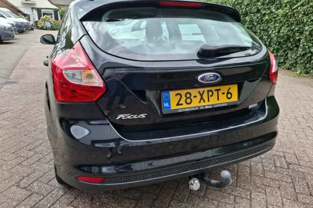 Ford Focus (2012) thumbnail 5