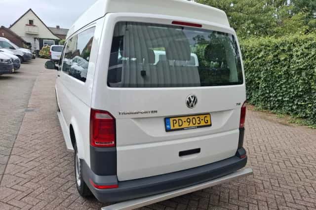 Volkswagen Transporter (2017) thumbnail 5