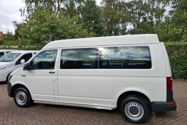 Volkswagen Transporter (2017) thumbnail 4