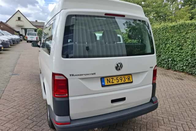 Volkswagen Transporter (2017) thumbnail 5
