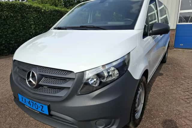 Mercedes-Benz Vito (2019) thumbnail 2