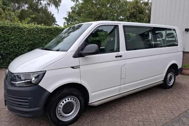 Volkswagen Transporter (2018) thumbnail 3