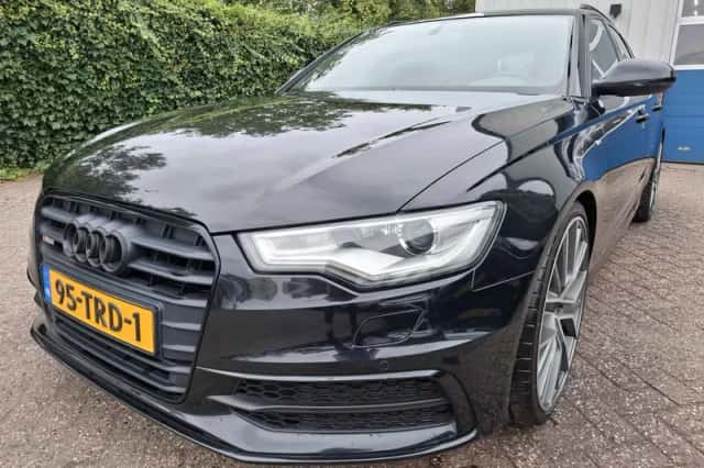 Audi A6 (2012) thumbnail 2
