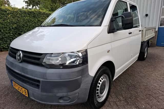 Volkswagen Transporter (2013) thumbnail 1