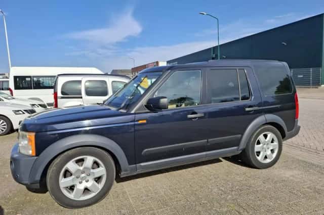 Land Rover Discovery (2007) thumbnail 3