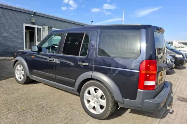 Land Rover Discovery (2007) thumbnail 5