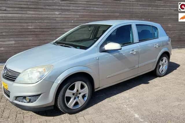 Opel Astra (2007) thumbnail 1