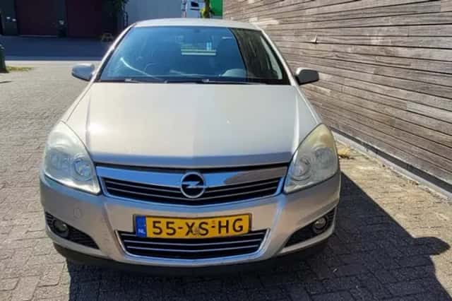 Opel Astra (2007) thumbnail 3