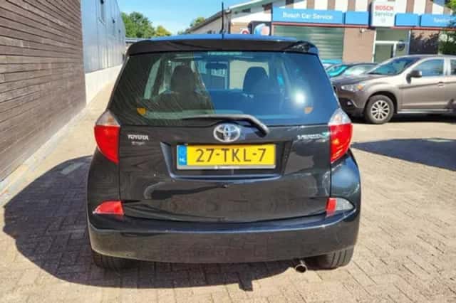 Toyota Verso S (2012) thumbnail 5