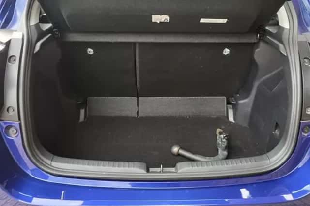 Toyota Yaris (2021) thumbnail 5