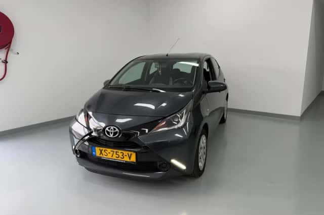 Toyota Aygo (2018) thumbnail 3