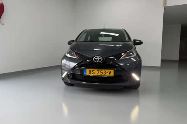 Toyota Aygo (2018) thumbnail 4