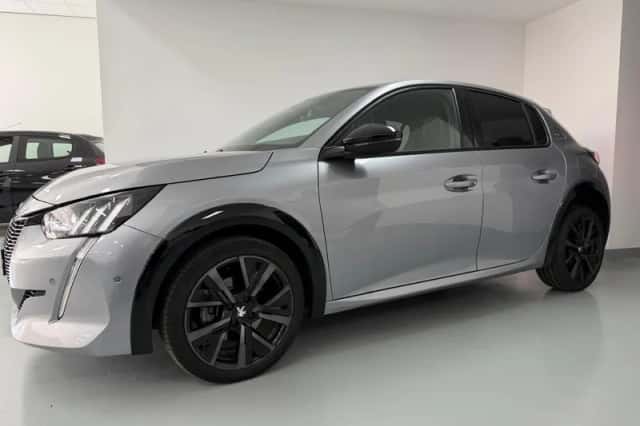 Peugeot 208 (2021) thumbnail 4