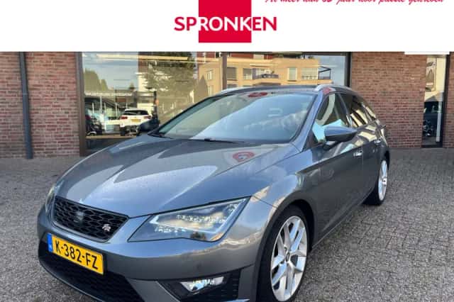 SEAT Leon (2015) thumbnail 1