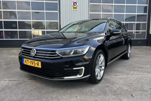 Volkswagen Passat (2016) thumbnail 6
