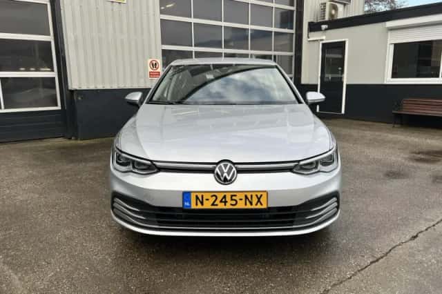 Volkswagen Golf (2021) thumbnail 5
