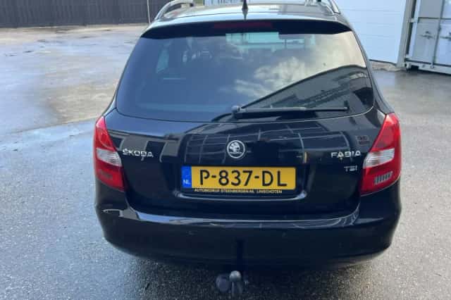 Škoda Fabia (2013) thumbnail 3