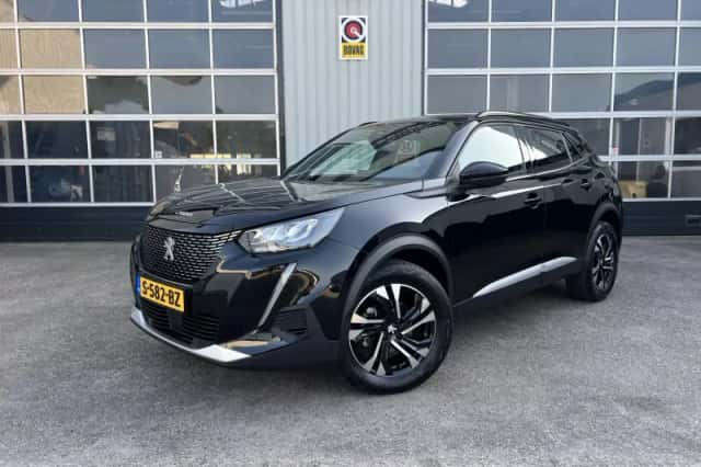 Peugeot 2008 (2023) thumbnail 1