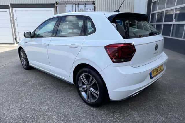 Volkswagen Polo (2021) thumbnail 3