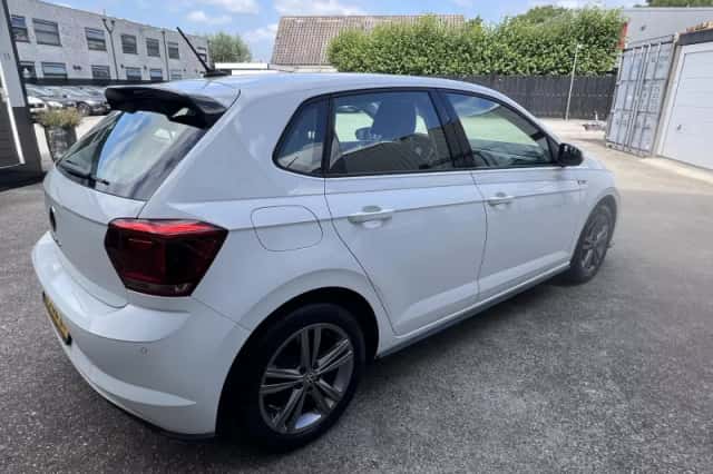 Volkswagen Polo (2021) thumbnail 4