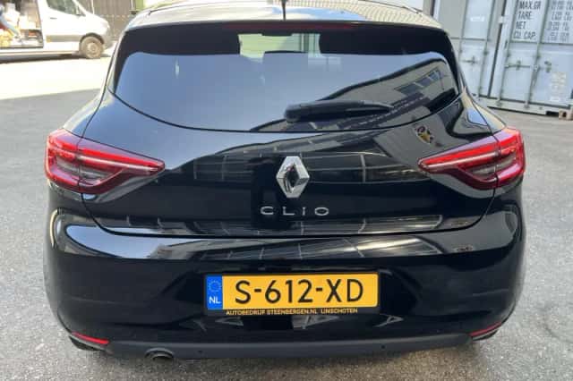 Renault Clio (2023) thumbnail 3