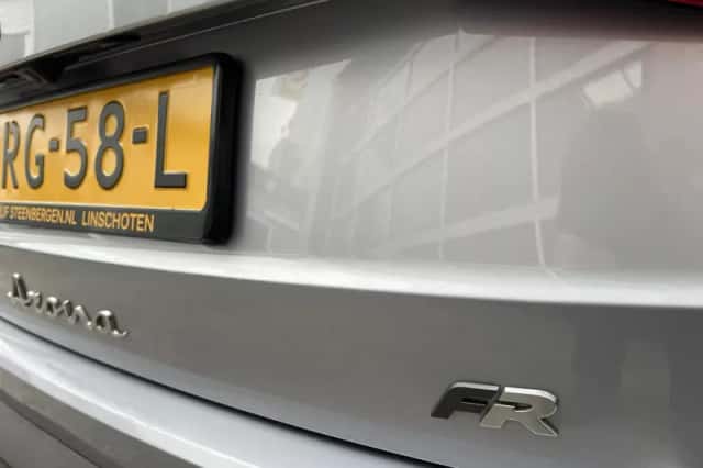 SEAT Arona (2023) thumbnail 5