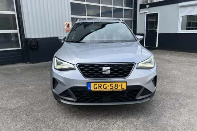 SEAT Arona (2023) thumbnail 6