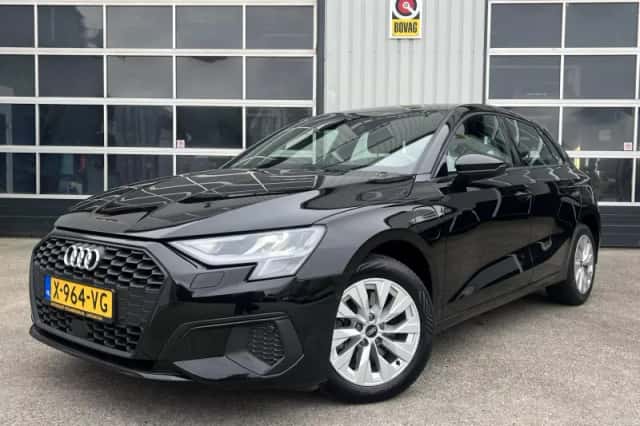 Audi A3 (2021) thumbnail 1