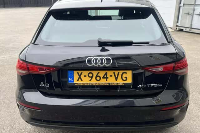 Audi A3 (2021) thumbnail 3