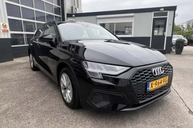 Audi A3 (2021) thumbnail 5