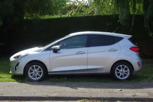 Ford Fiesta (2021) thumbnail 2