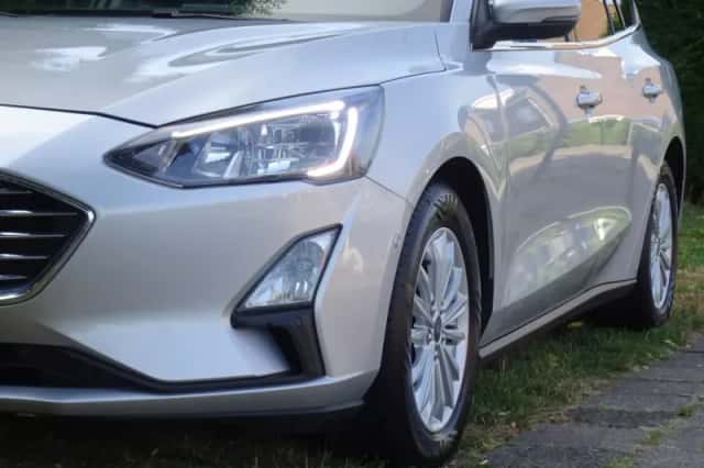 Ford Focus (2021) thumbnail 4