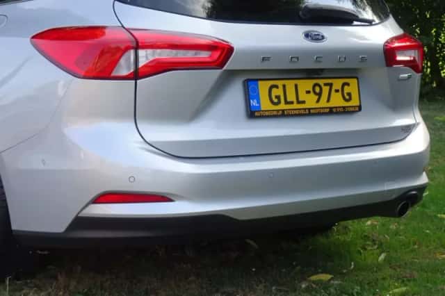 Ford Focus (2021) thumbnail 5