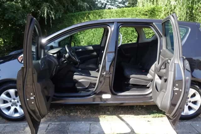 Opel Meriva (2015) thumbnail 6