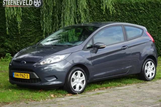 Ford Fiesta (2011) thumbnail 1