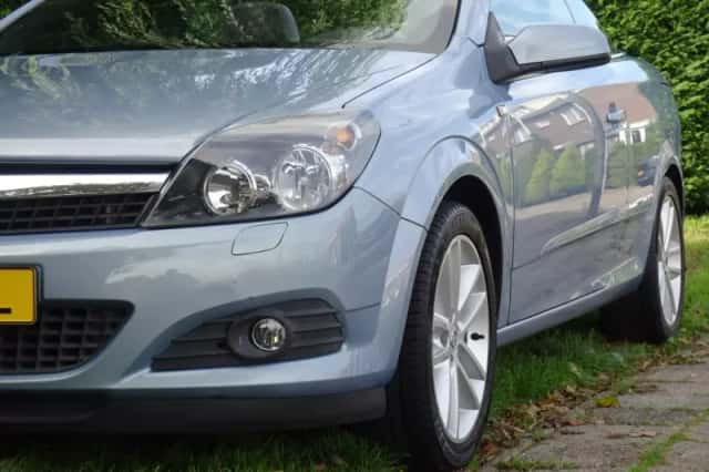 Opel Astra (2006) thumbnail 4