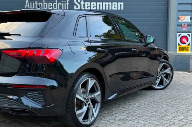 Audi A3 (2022) thumbnail 5