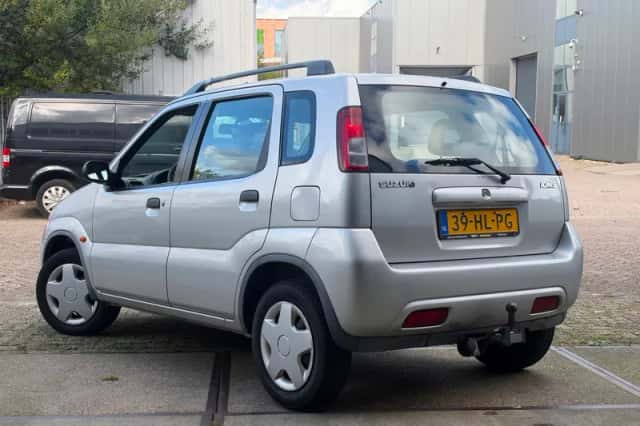 Suzuki Ignis (2001) thumbnail 2