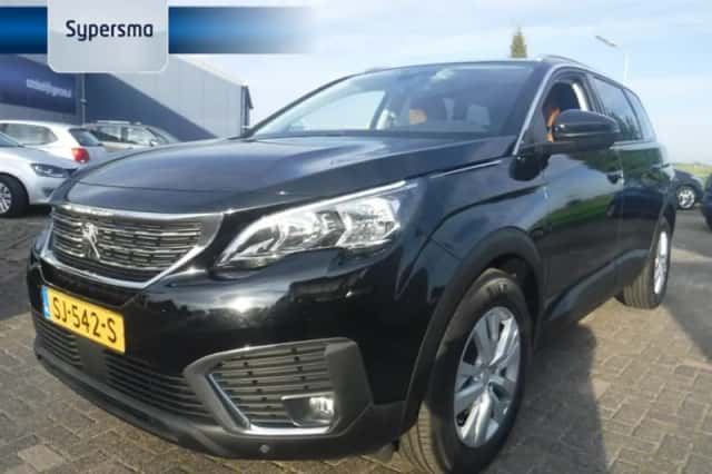 Peugeot 5008 (2018) thumbnail 1