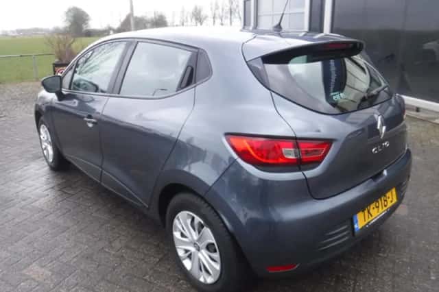 Renault Clio (2018) thumbnail 6
