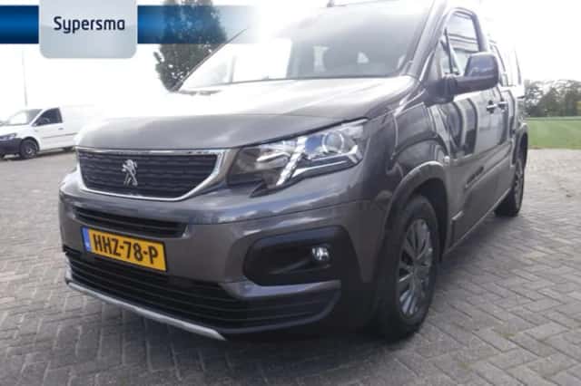 Peugeot Rifter (2021) thumbnail 1