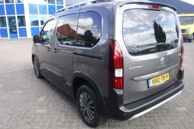 Peugeot Rifter (2021) thumbnail 6