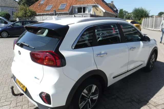 Kia Niro (2021) thumbnail 5