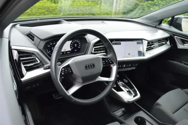 Audi e-tron (2023) thumbnail 3