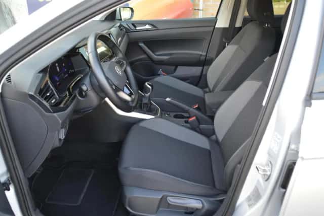 Volkswagen Polo (2024) thumbnail 4