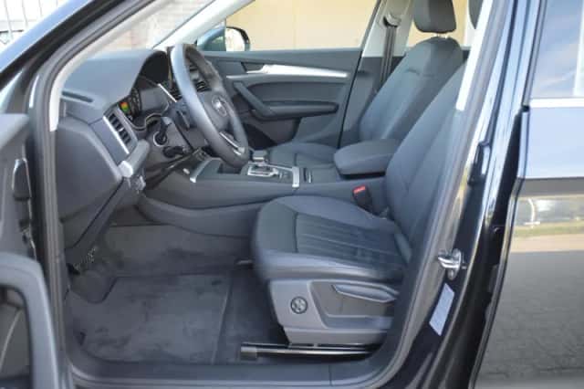 Audi Q5 (2023) thumbnail 4