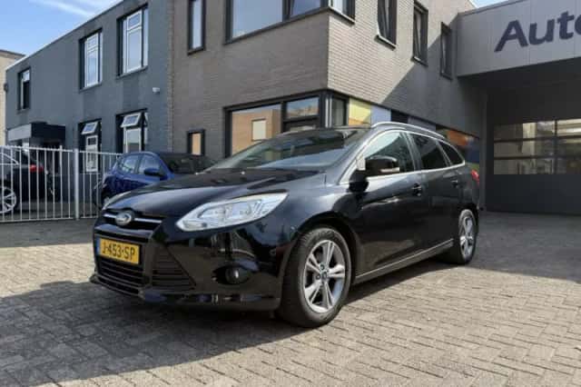 Ford Focus (2013) thumbnail 5